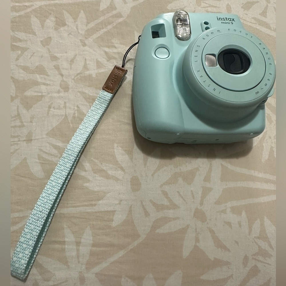 Fujifilm ice blue instax mini 9